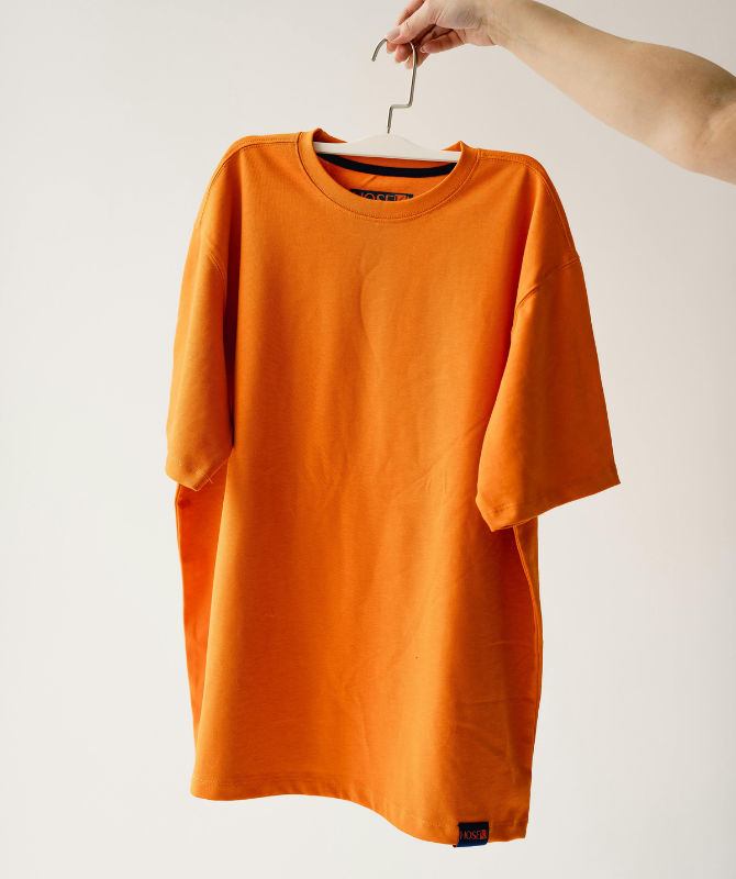 T-Shirts & Tops